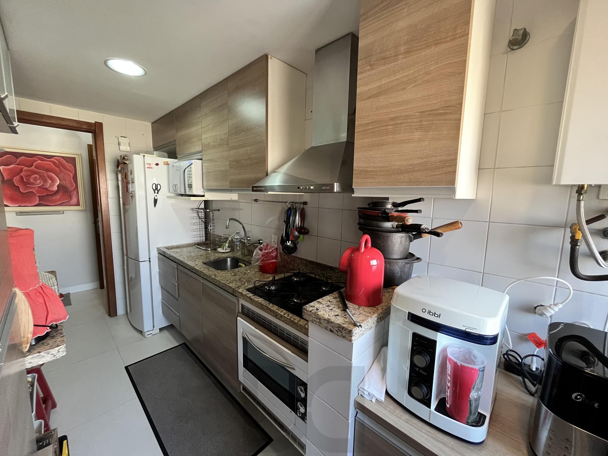 Cobertura de 3 quartos, suíte e 1 vaga de garagem no bairro Menino Deus — foto 34
