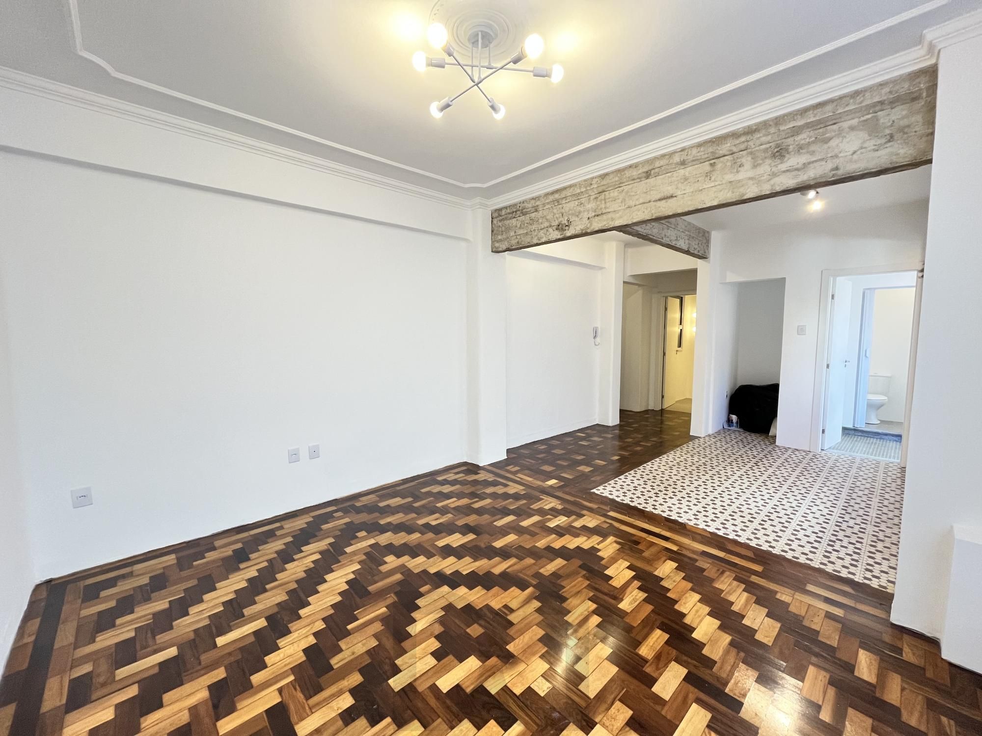 Apartamento reformado de 2 quartos no bairro Moinhos de Vento em POA — foto 7