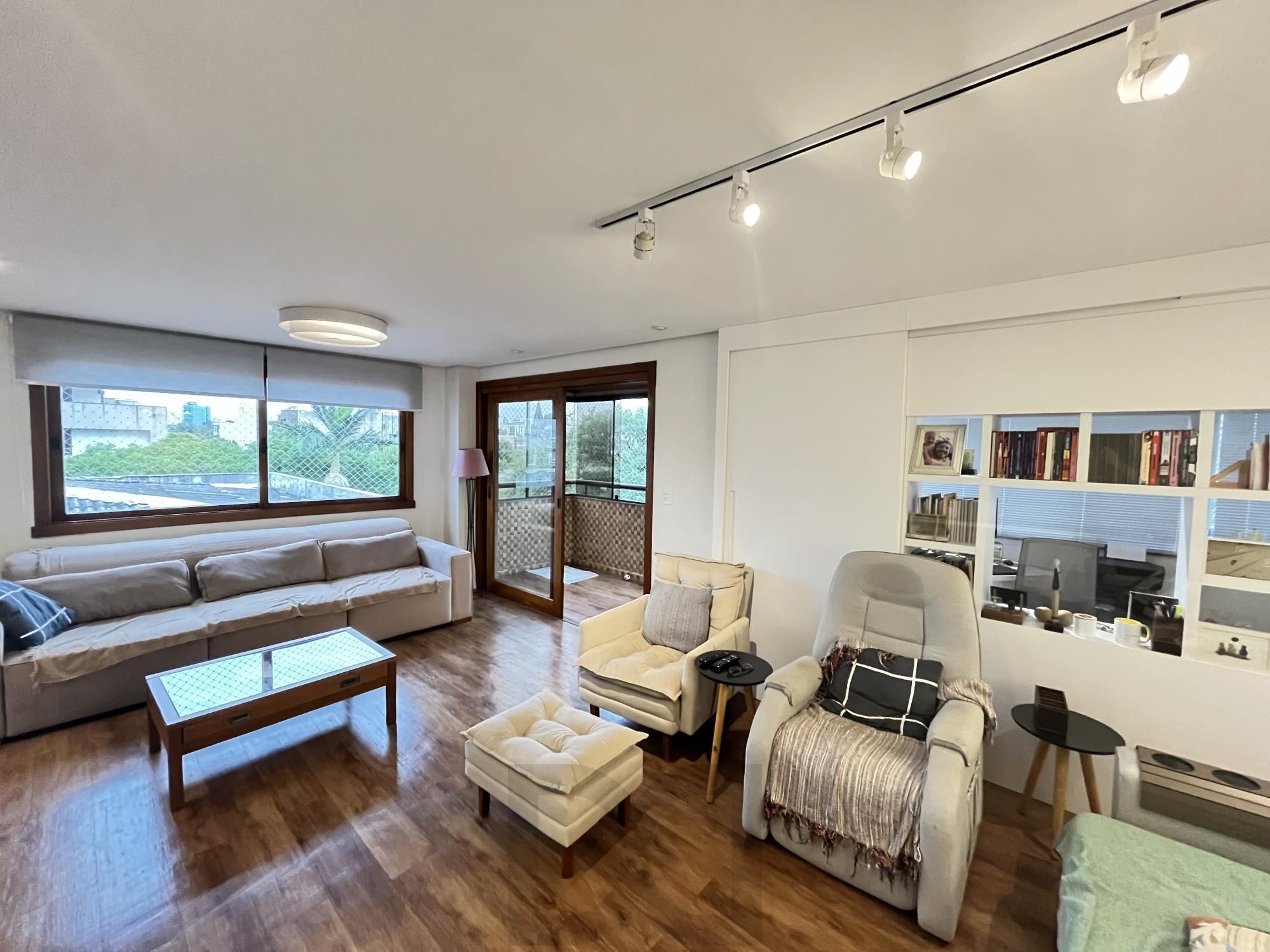 Apartamento de 3 quartos, 2 suítes, 1 americana e 2 vagas no bairro Farroupilha — foto 4
