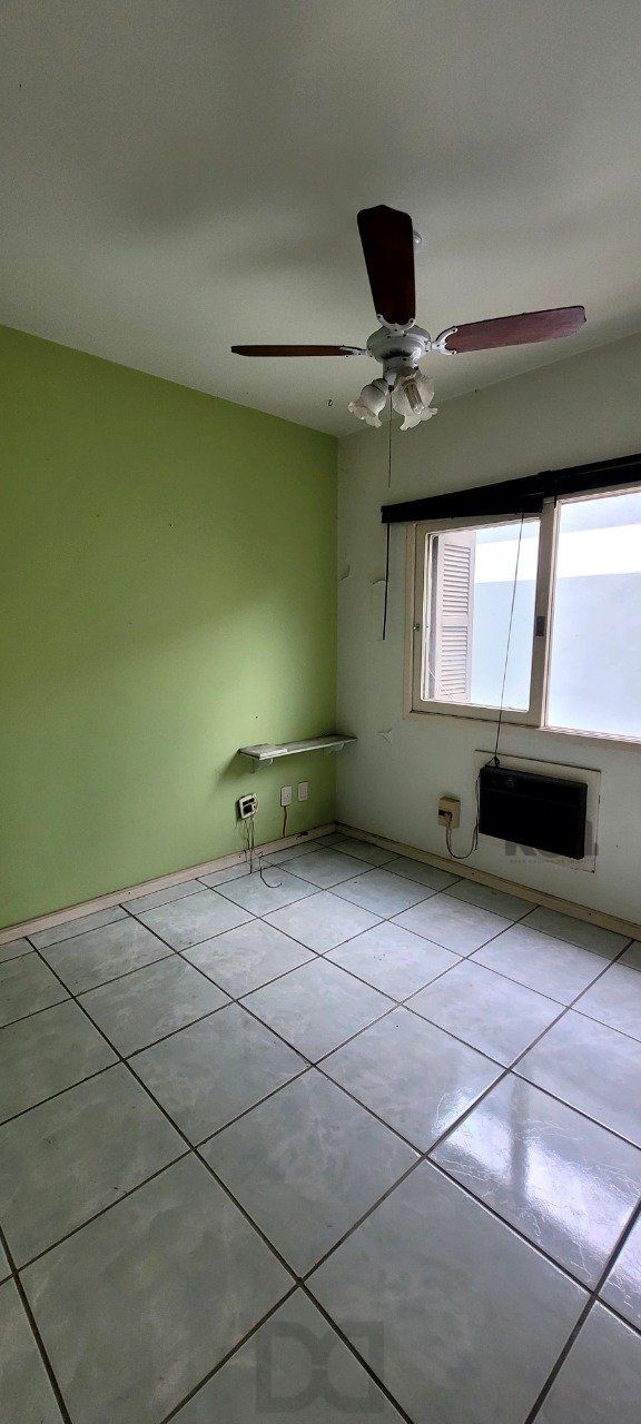 Apartamento amplo com dois dormitórios no bairro Rio Branco em Porto Alegre. — foto 4