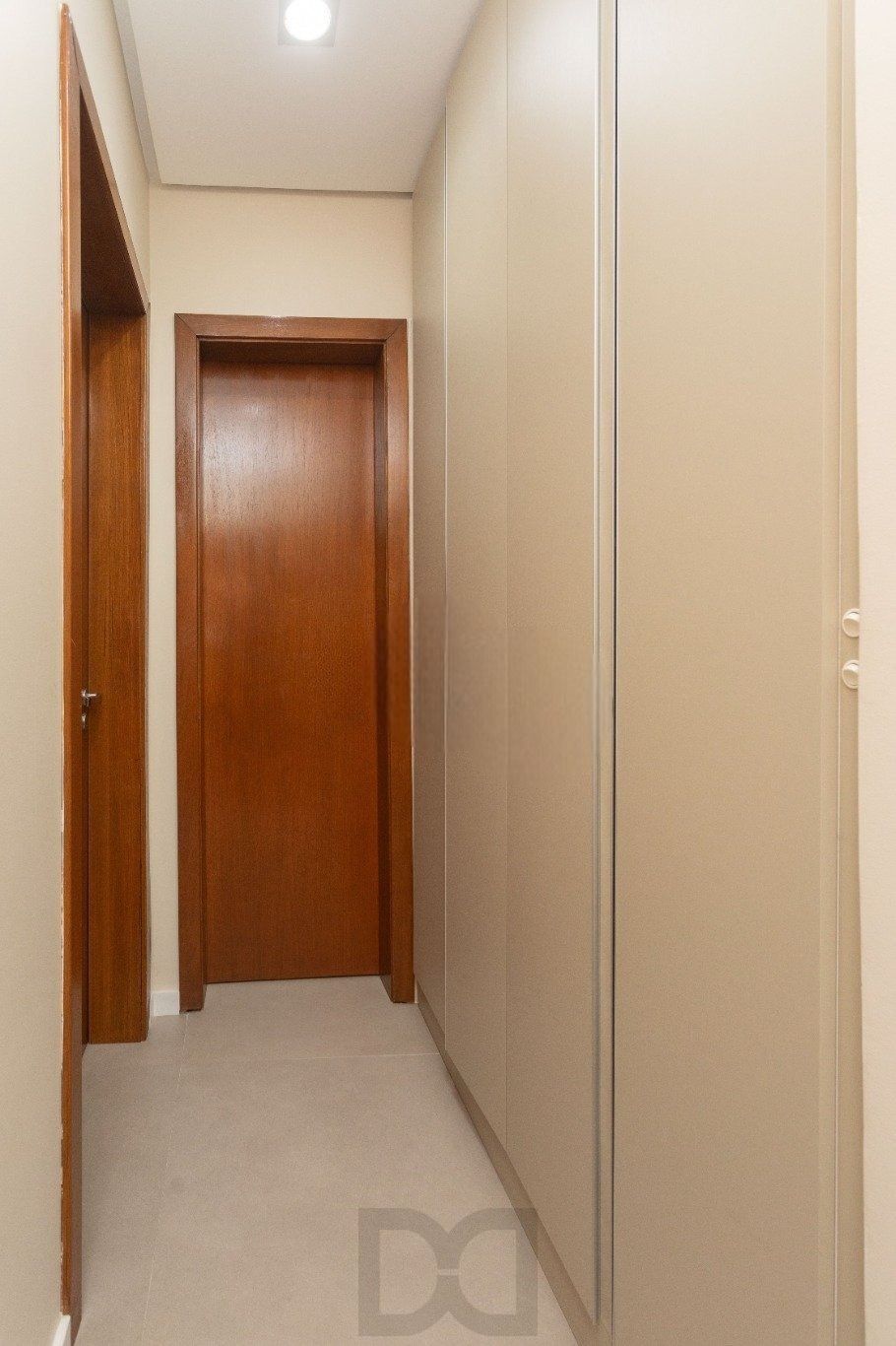 Apartamento de 3 quartos, suíte e 1 vaga de garagem no bairro Passo da Areia POA — foto 19