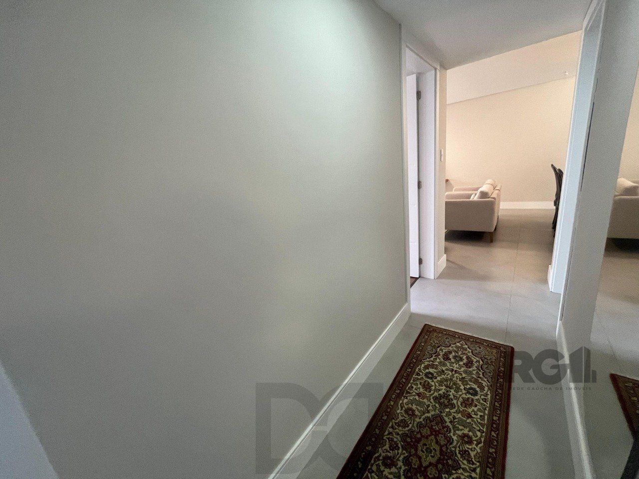 Apartamento de três quartos, suíte e uma vaga de garagem no bairro Independência em Porto Alegre. — foto 13