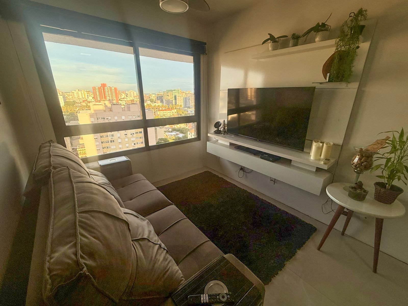Apartamento de 2 quartos, suíte e 1 vaga de garagem no bairro Santana em POA — foto 4