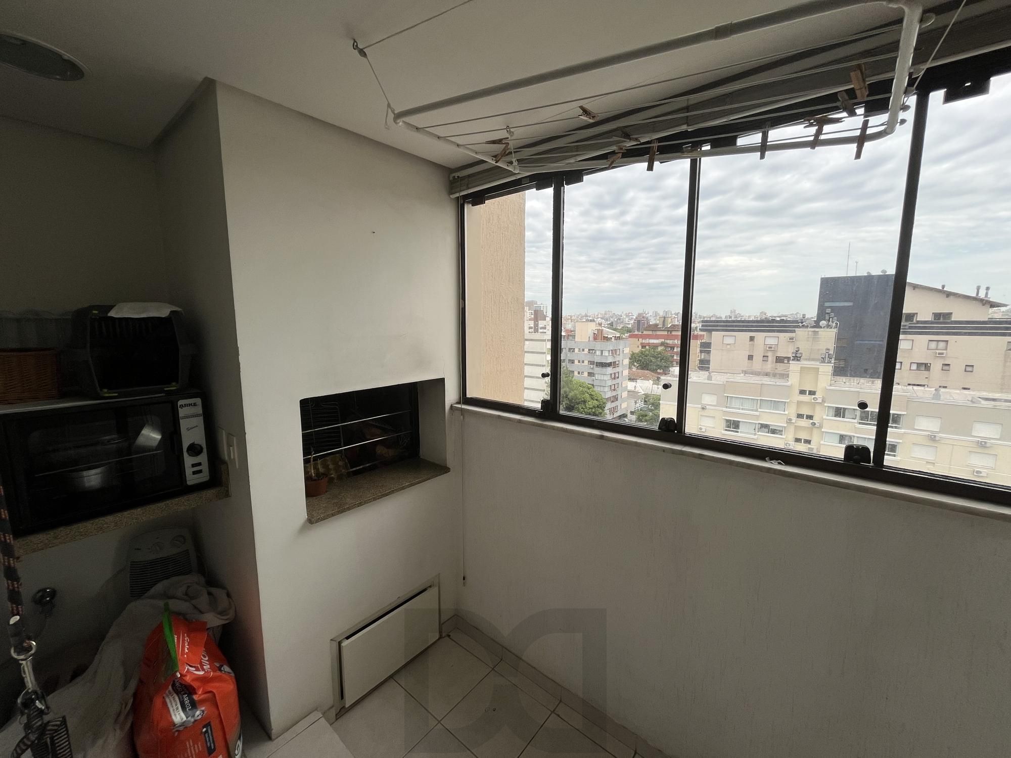 Apartamento de três dormitórios, suíte e uma vaga de garagem no bairro Santana — foto 13