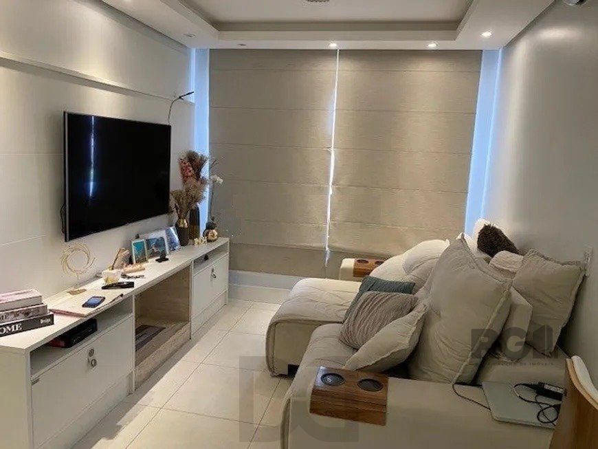 Apartamento para Venda - 70m², 3 dormitórios, sendo 1 suites, 1 vaga - Partenon — foto 1
