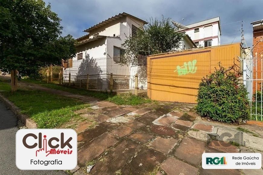 Casa 3 dormitórios, 123,8 m² de área privativa e 2 vaga(s) de garagem. Localizado na Rua/Av. Andaraí, no bairro Passo D Areia em Porto Alegre. — foto 19
