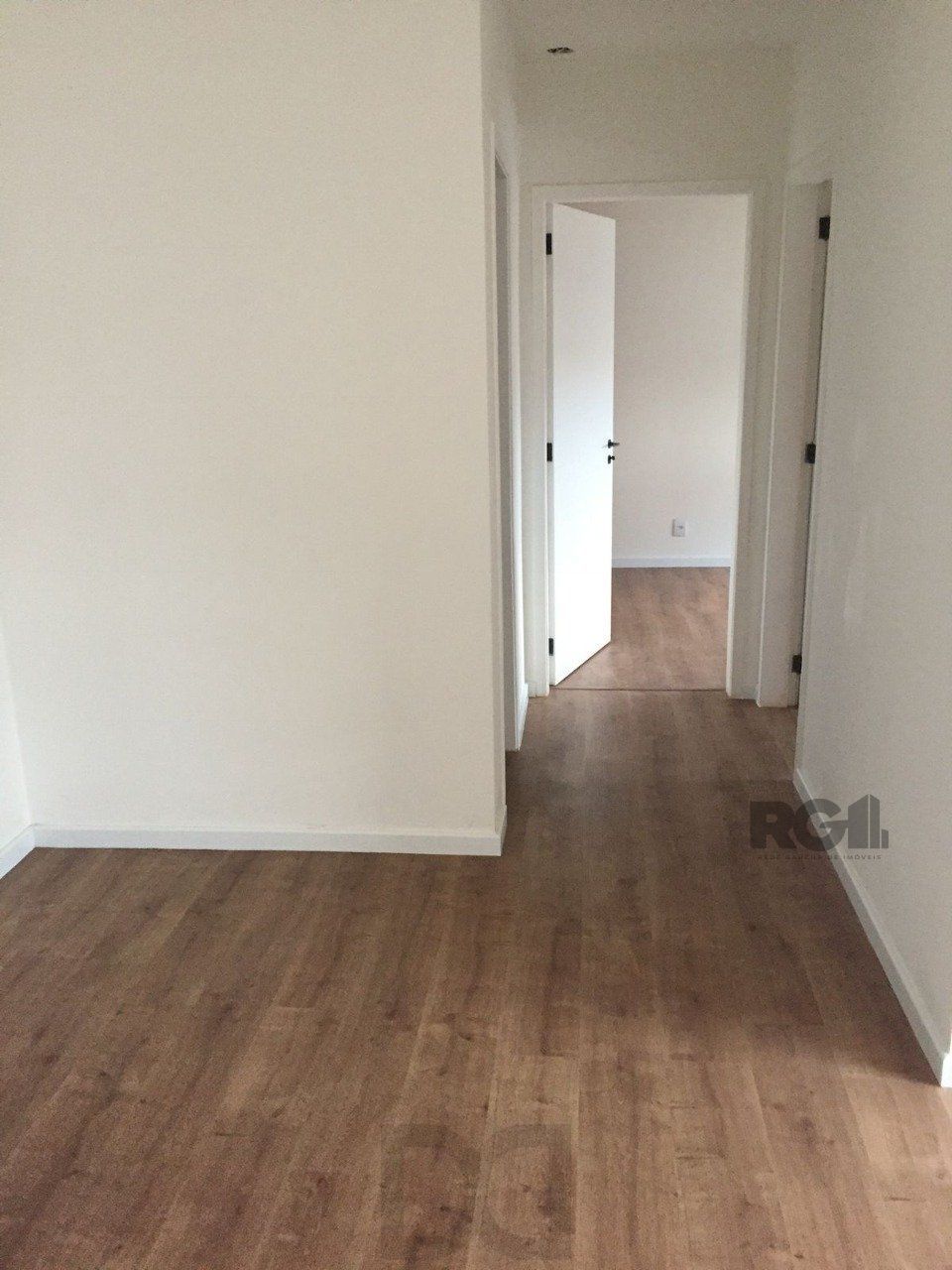   Excelente apartamento de dois dormitórios no bairro Bom Jesus em Porto Alegre.  — foto 3