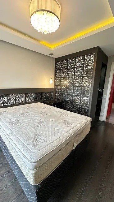 Apartamento 2 dormitórios, sendo 1 suíte, 77 m² de área privativa e 2 vaga(s) de garagem. Localizado na Rua Mario Antunes da Cunha, no bairro Petrópolis em Porto Alegre. — foto 36