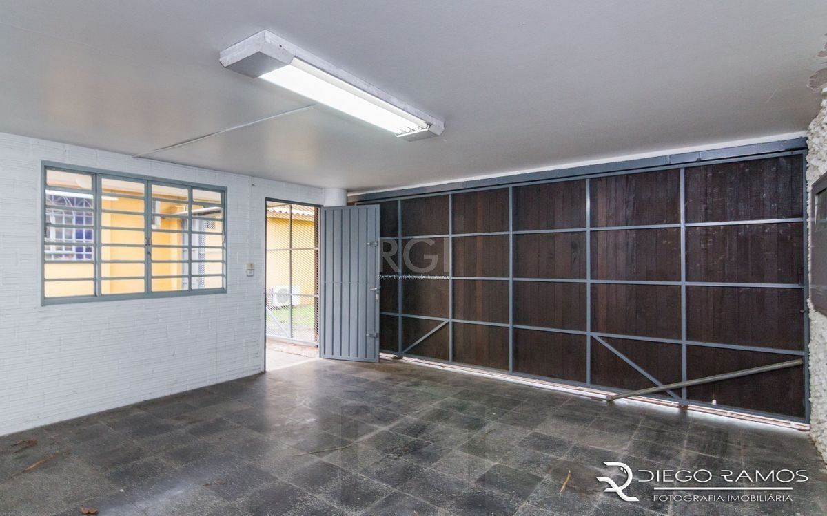 Venda de casa residencial 25,00m x 80,00m- Menino Deus. 4 vagas, 4 dormitórios, sendo 1 suíte, 1 varanda, lareira e churrasqueira. — foto 15