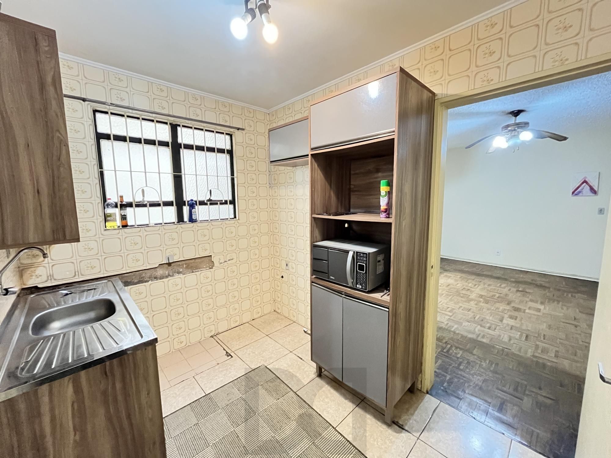 Apartamento de 2 quartos e 2 banheiros no bairro Independência em Porto Alegre — foto 18