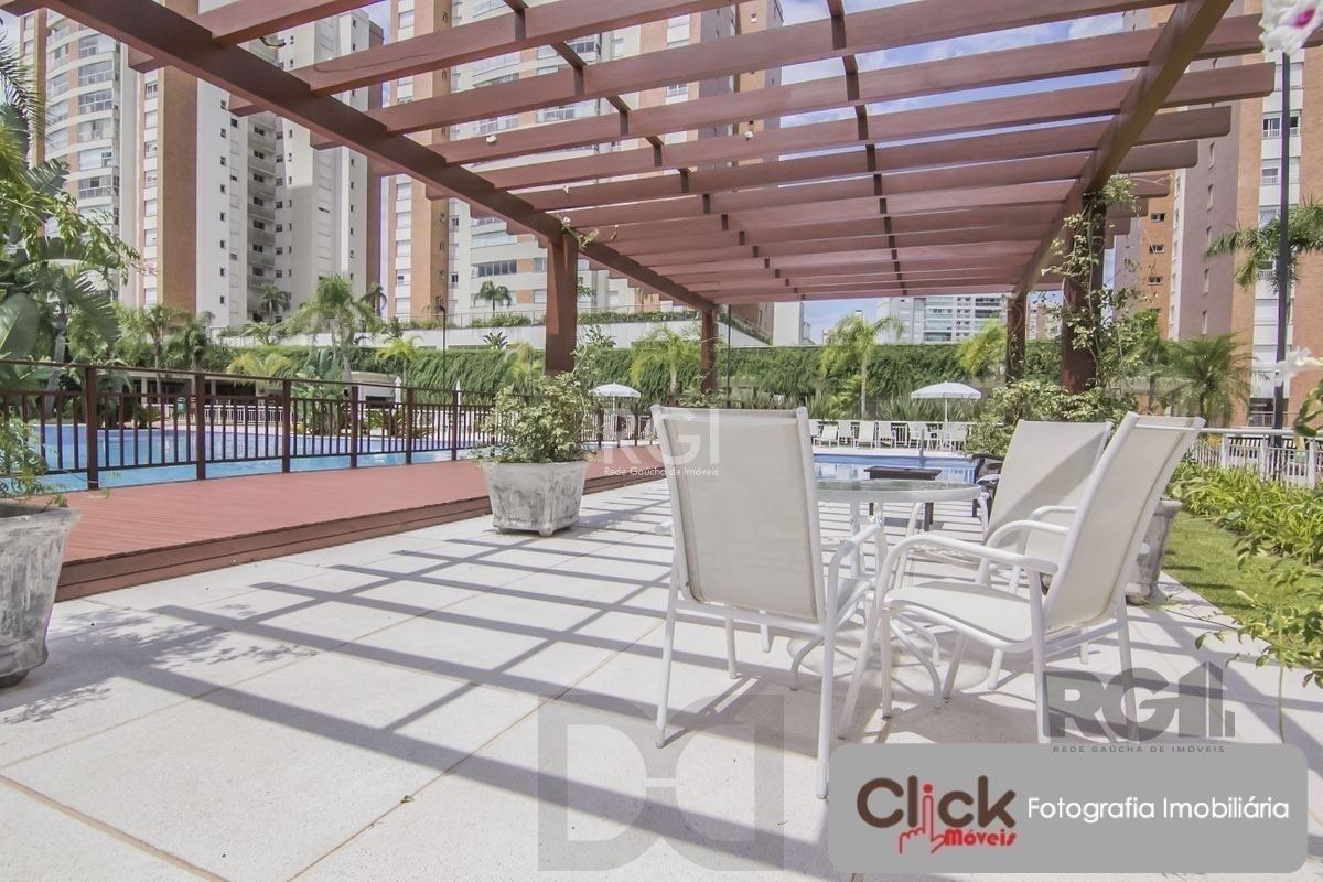 Excelente apartamento, finamente decorado e mobiliado, excelente iluminação, possuindo 03 dormitórios e 03 suites, sendo 01 master — foto 15