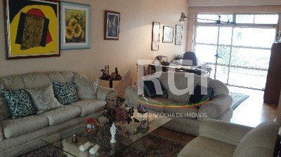 Casa para Venda - 125m², 3 dormitórios, 5 vagas - Menino Deus — foto 2