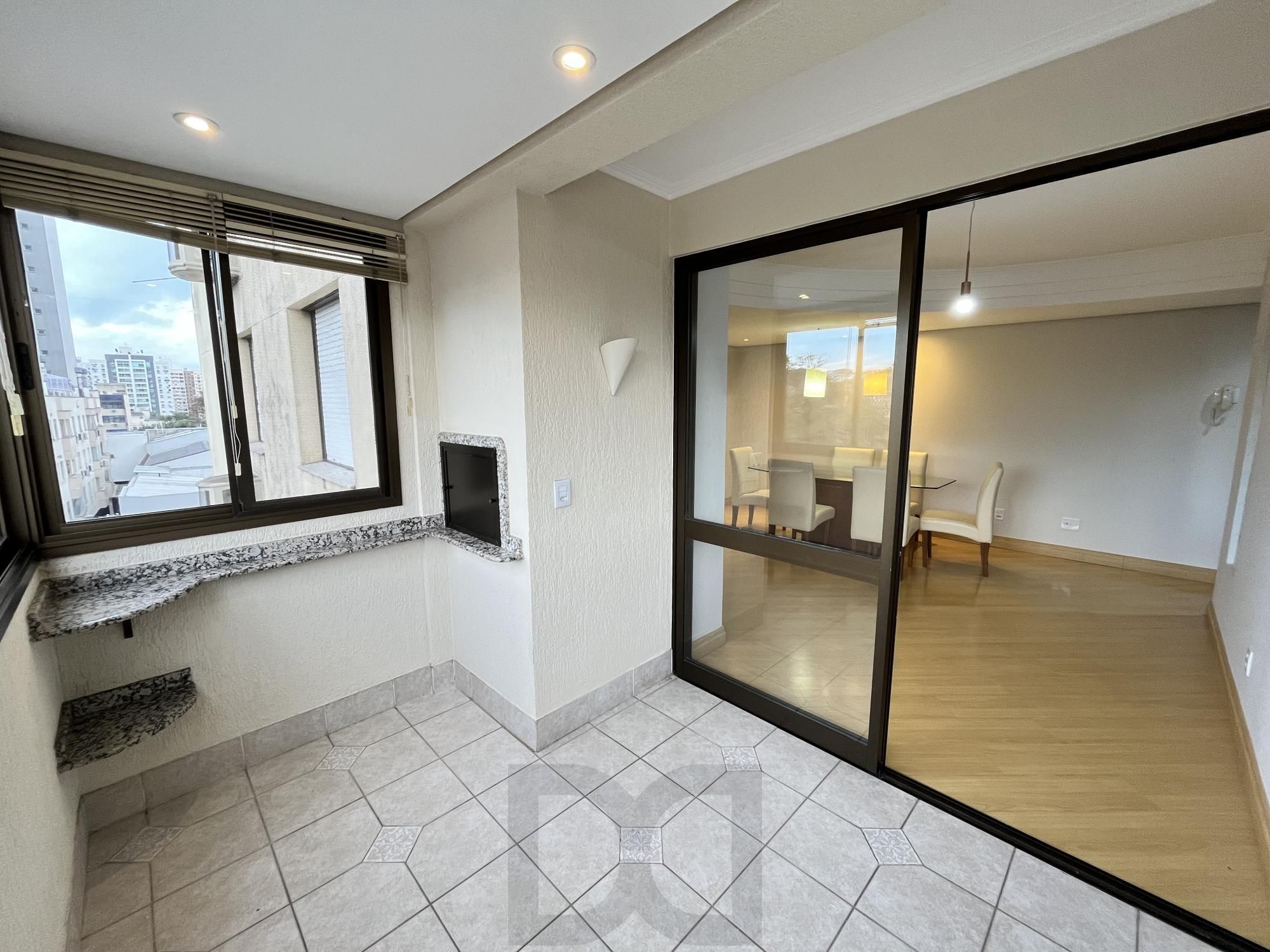 Apartamento de 3 quartos, suíte e 2 vagas de garagem no bairro Passo da Areia — foto 8