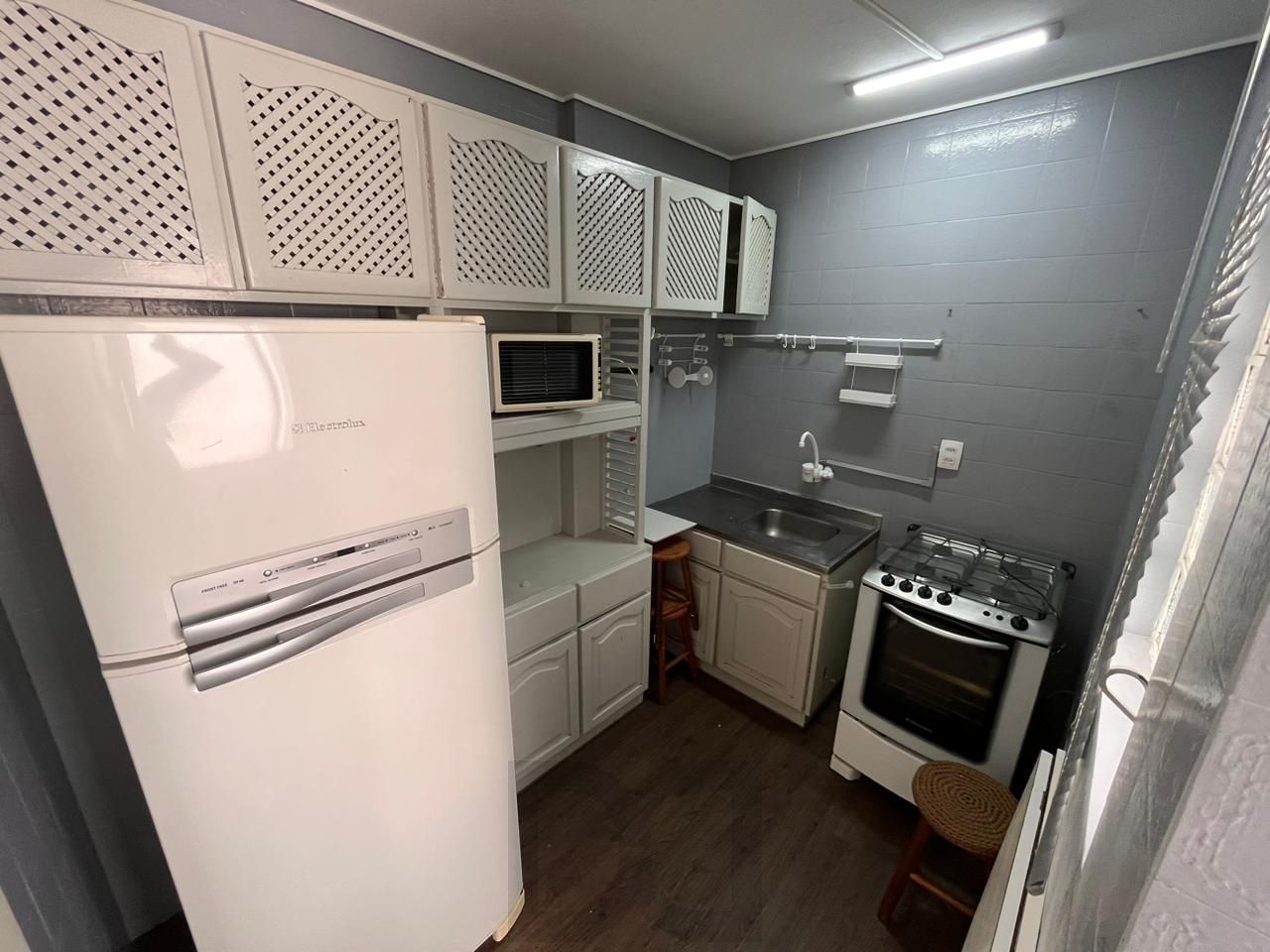Apartamento de dois quartos e uma vaga de garagem no bairro Petrópolis em POA/RS — foto 8