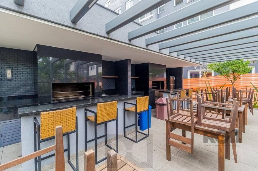 Apartamento 3 quartos, sendo 1 suíte, 67 m² privativos e 2 vagas de garagem (box duplo) localizado na Rua Jerônymo Zelmanovitz, no bairro São Sebastião em Porto Alegre. — foto 22