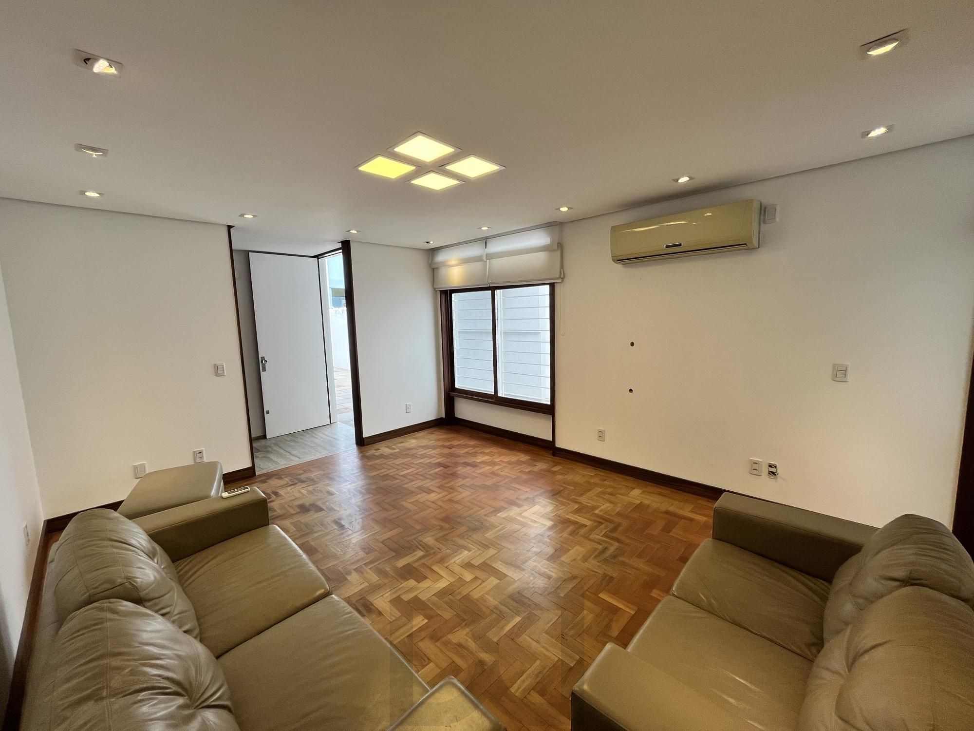 Casa para Venda - 160m², 3 dormitórios, sendo 1 suites, Jardim Botânico — foto 32