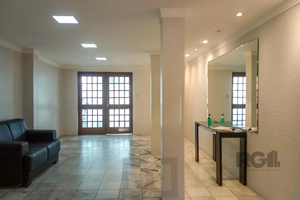 Apartamento amplo com dois dormitórios no bairro Rio Branco em Porto Alegre. — foto 7