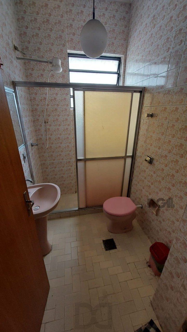 Apartamento no Centro de 2 dormitórios reformado — foto 10