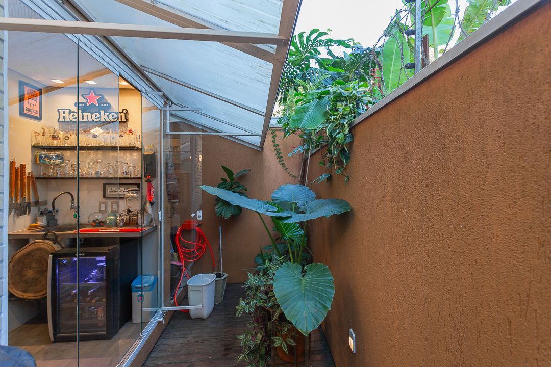 Condomínio fechado - casa de 3 quartos, suíte e 2 vagas de garagem — foto 12