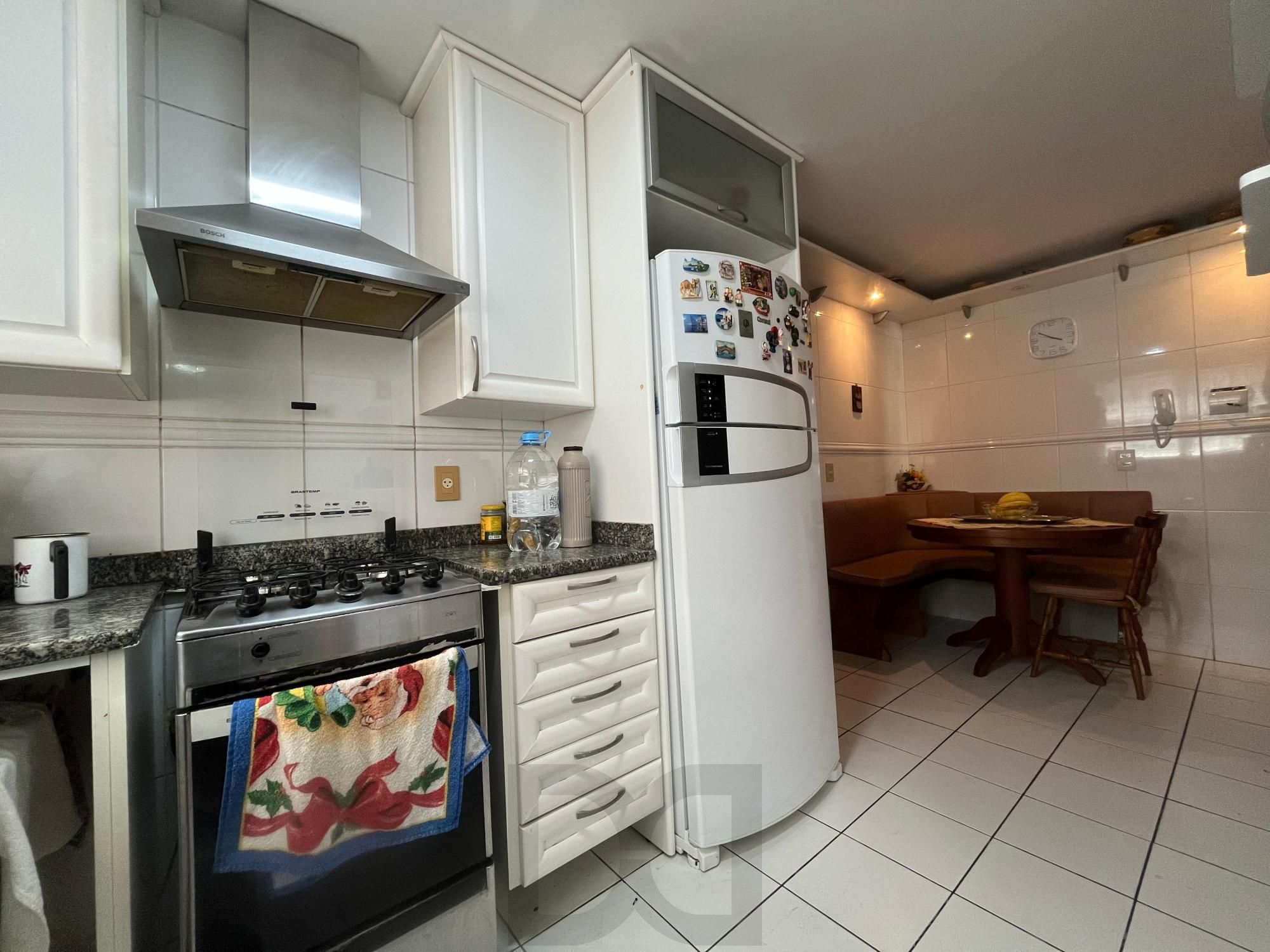 Apartamento 3 quartos, suíte, sacada, lareira, churrasqueira, 2 vagas de garagem — foto 10