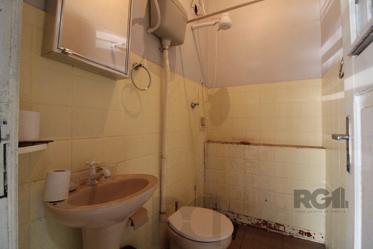 Casa à venda 4 quartos (dormitórios), suíte, 3 vagas - Partenon, Porto Alegre — foto 34