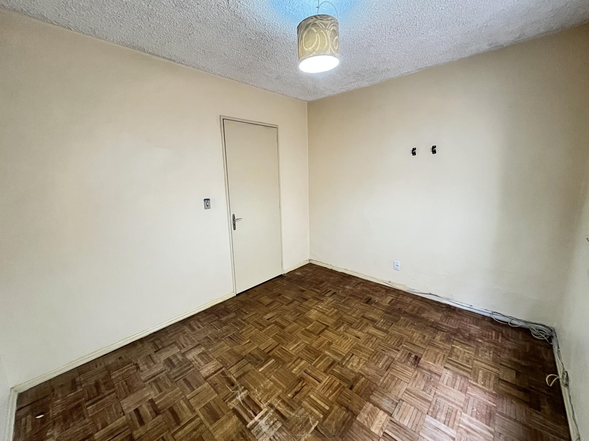 Apartamento de 2 quartos e 2 banheiros no bairro Independência em Porto Alegre — foto 7
