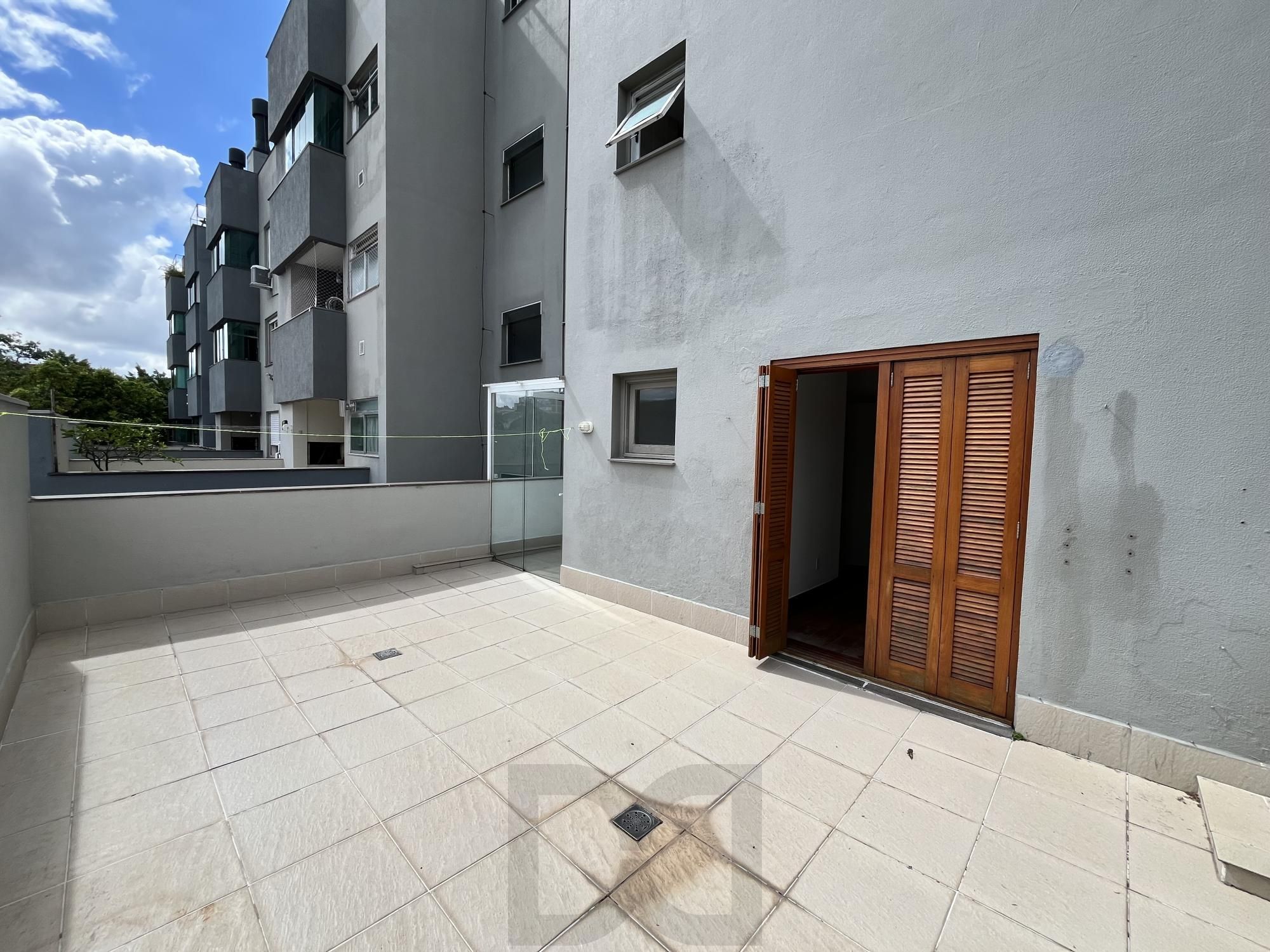 Apartamento de 1 quarto com sacada e 1 vaga de garagem no bairro Farroupilha — foto 13