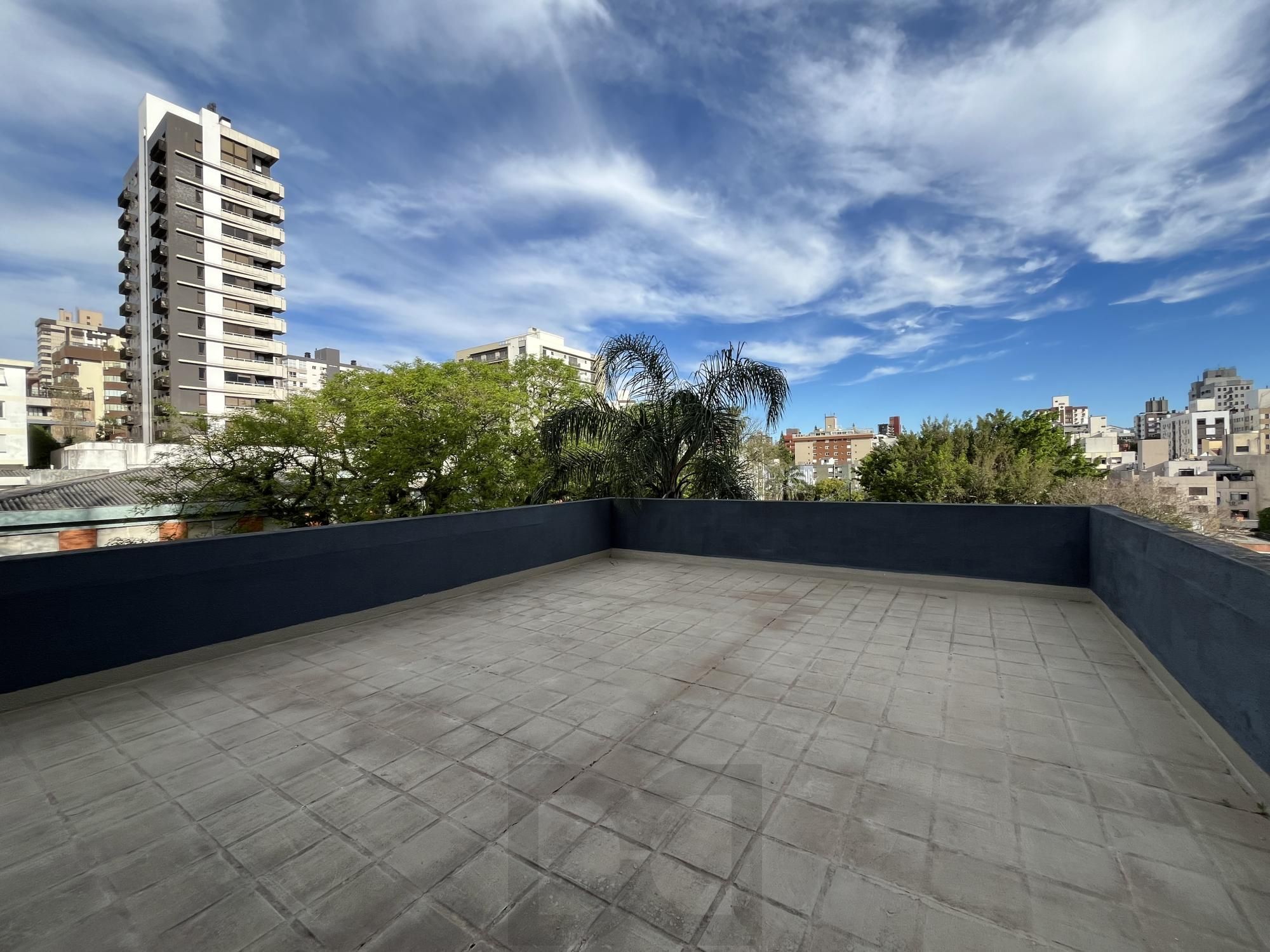 Apartamento de 3 quartos, suíte e 1 vaga de garagem no bairro Petrópolis em POA — foto 20