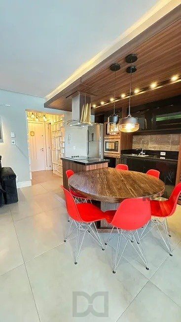 Apartamento 2 dormitórios, sendo 1 suíte, 77 m² de área privativa e 2 vaga(s) de garagem. Localizado na Rua Mario Antunes da Cunha, no bairro Petrópolis em Porto Alegre. — foto 15