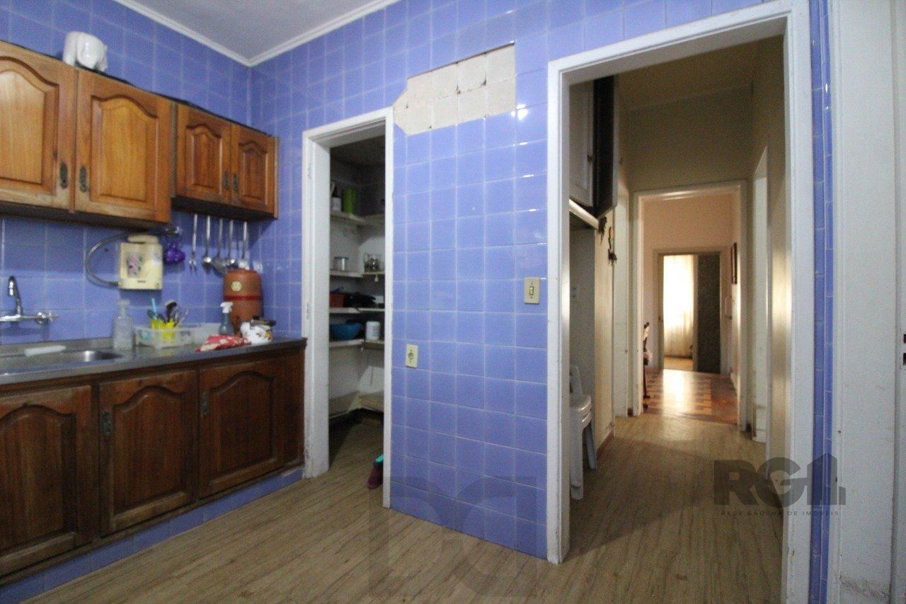 Casa à venda 4 quartos (dormitórios), suíte, 3 vagas - Partenon, Porto Alegre — foto 16