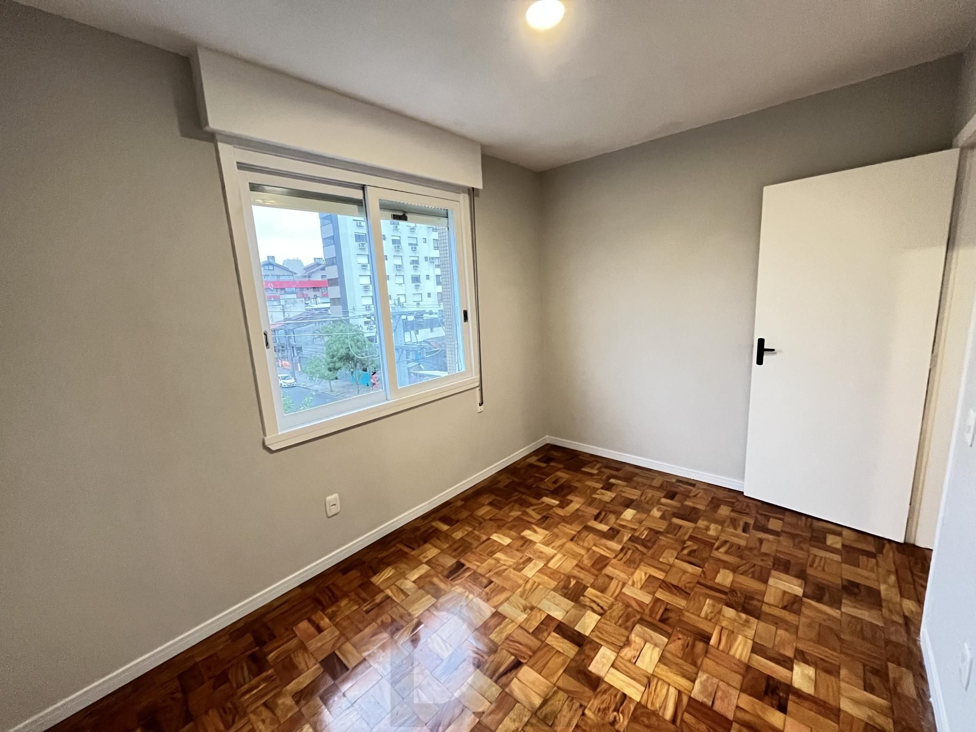 Apartamento de 2 quartos e 2 vagas de garagem no bairro Santana em Porto Alegre — foto 21