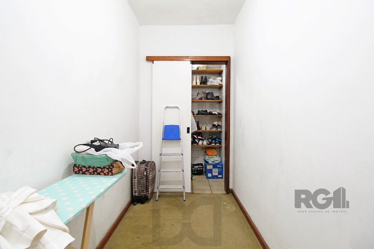 Apartamento de dois dormitórios e dois banheiros no bairro Bom Fim / Rio Branco em Porto Alegre! — foto 17