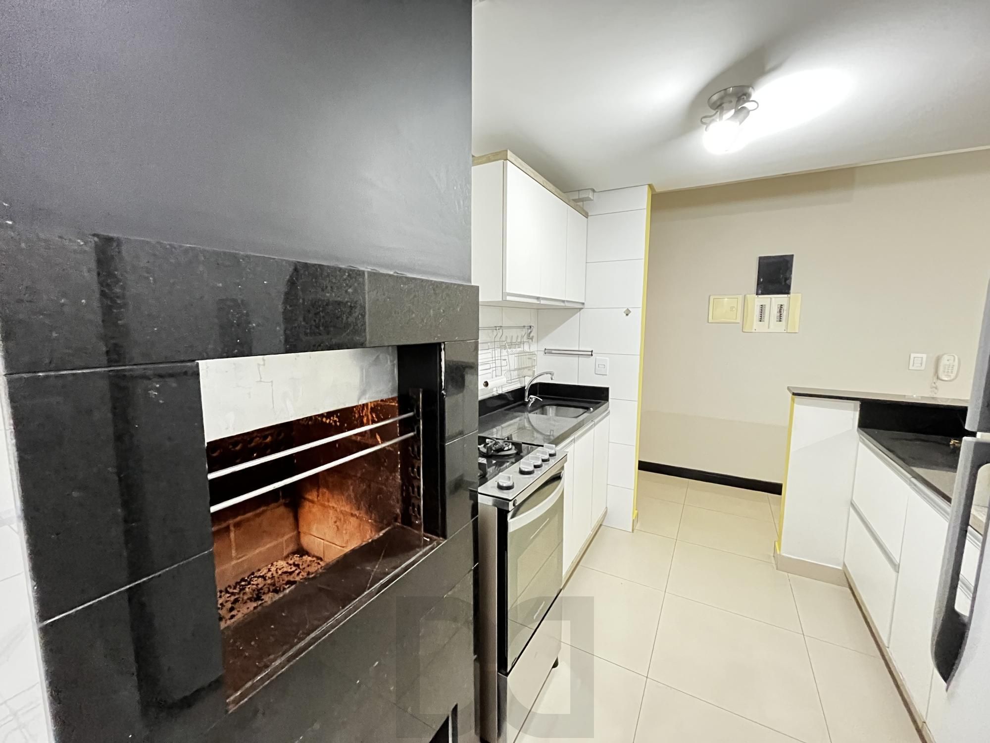 Apartamento de 2 quartos, suíte e 1 vaga de garagem no bairro Santana em POA/RS — foto 6