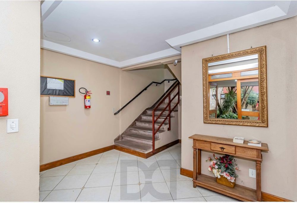 Apartamento de 2 quartos em prédio com elevador, churrasqueira e garagem — foto 14