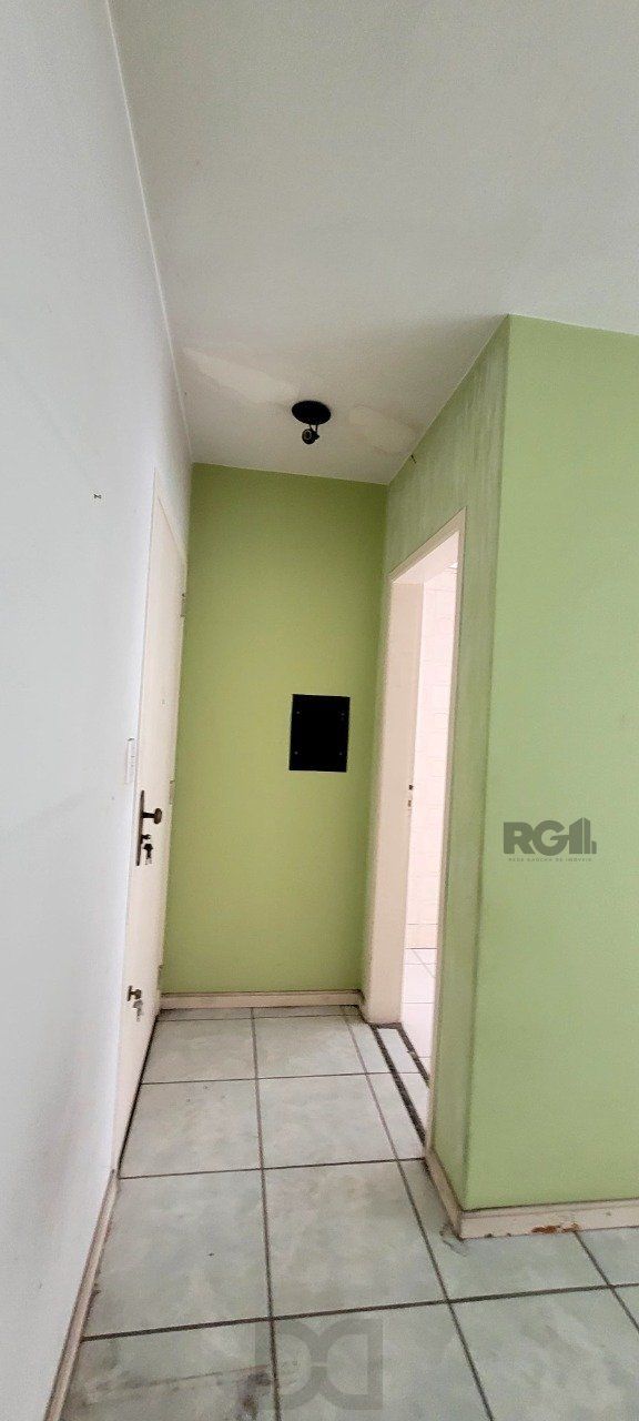 Apartamento amplo com dois dormitórios no bairro Rio Branco em Porto Alegre. — foto 3