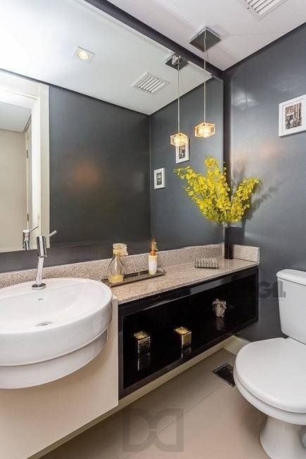 Excelente apartamento, finamente decorado e mobiliado, excelente iluminação, possuindo 03 dormitórios e 03 suites, sendo 01 master — foto 24
