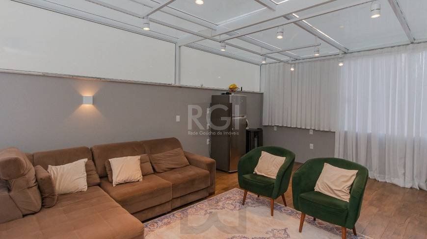 Apartamento de 3 dormitórios e 1 suíte no bairro Floresta em Porto Alegre — foto 4