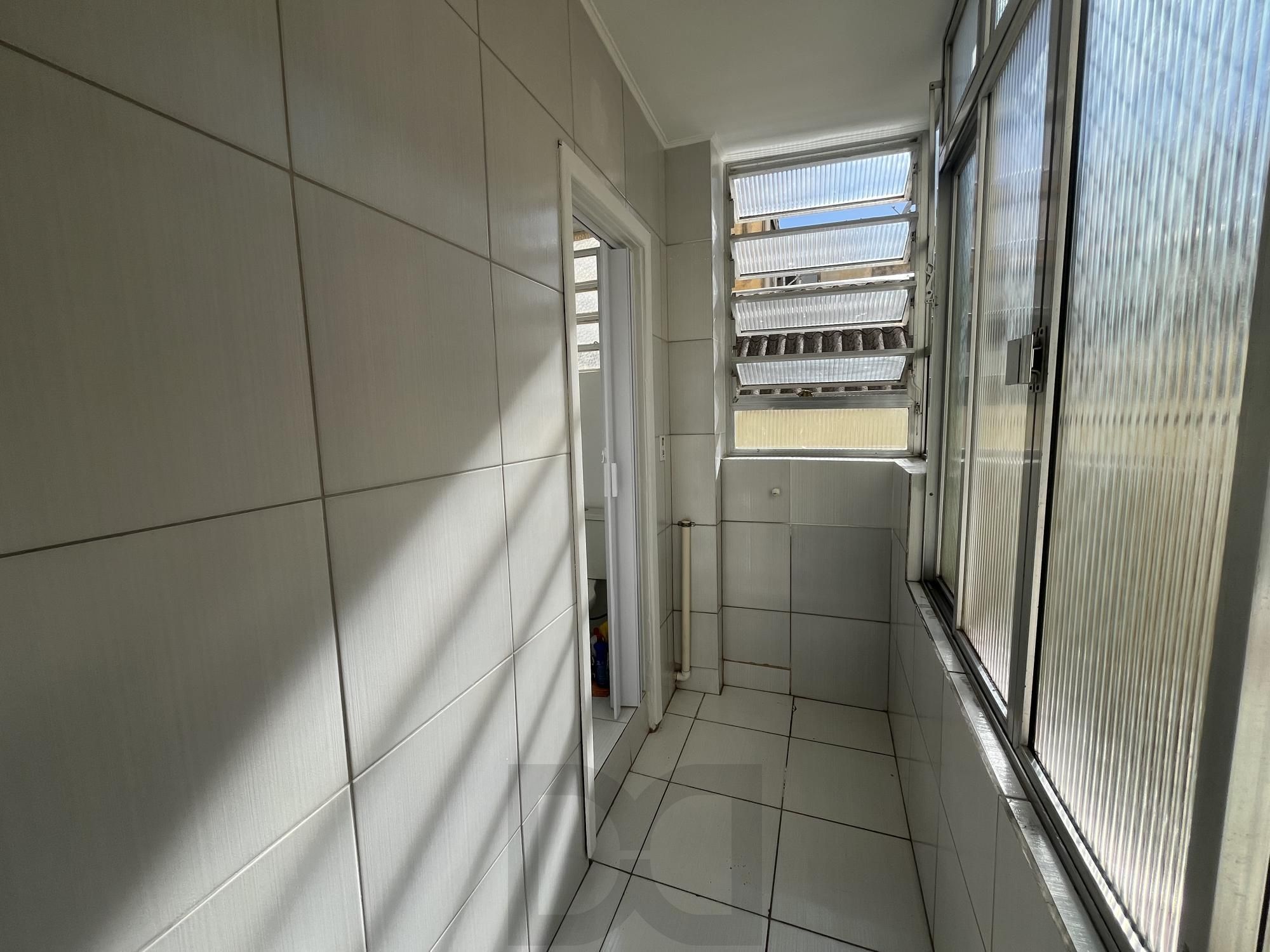 Reformado! Apartamento de 2 quartos no centro de Porto Alegre — foto 17