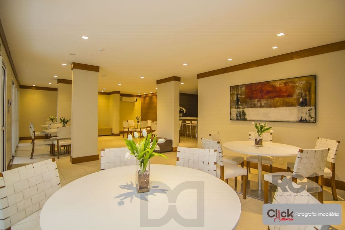 Apartamento 3 dormitórios, suíte, 2 vagas. Andar alto, vista para infraestrutura do condomínio. Semi-mobiliado. — foto 8
