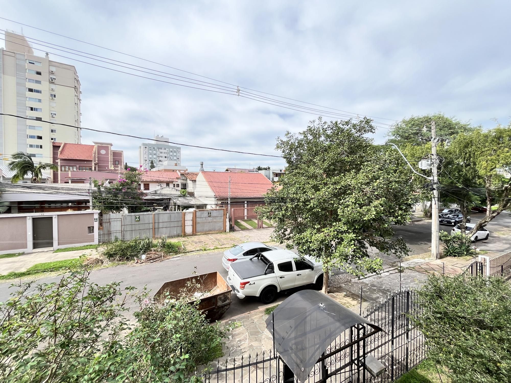 Apartamento de 2 quartos, suíte e 2 vagas de garagem no bairro Jardim Botânico. — foto 8