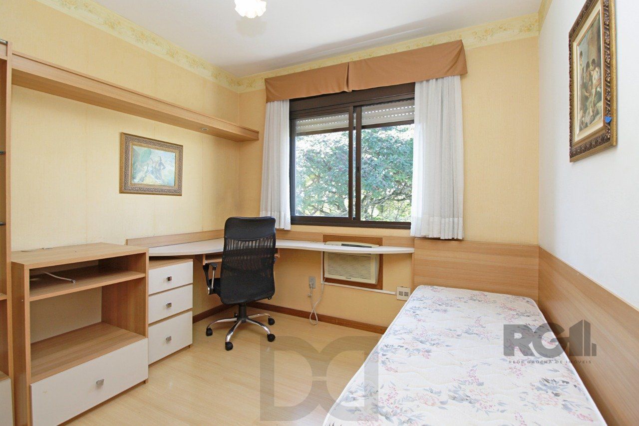 Apartamento de 3 dormitórios, suíte e 2 vagas de garagem no bairro Petrópolis em Porto Alegre — foto 14