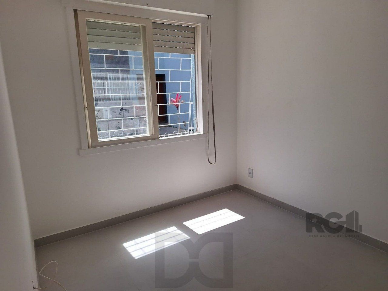 Apartamento térreo de um dormitório transformado em dois dormitórios — foto 3