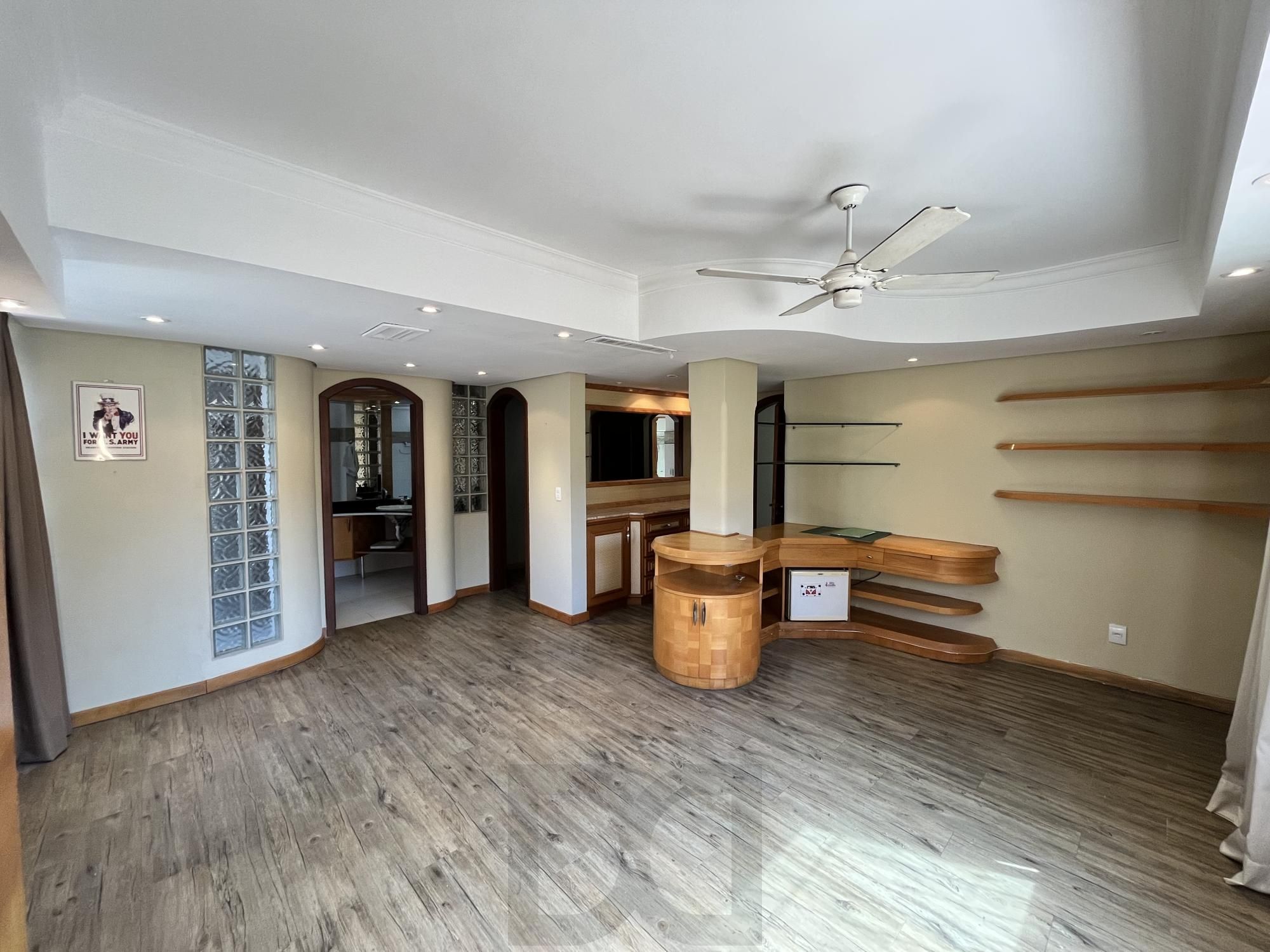 Apartamento de 4 quartos, suíte, amplo closet, dependência e 2 vagas de garagem — foto 24