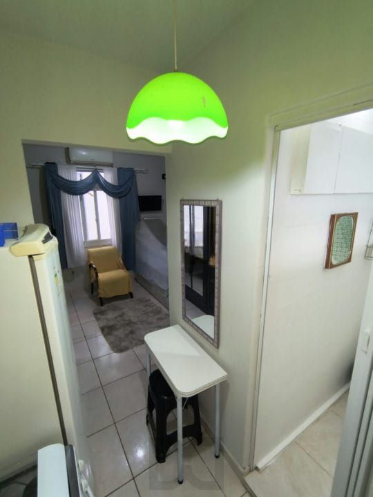 Apartamento de dois dormitórios dependência de empregada no bairro Cidade Baixa — foto 13