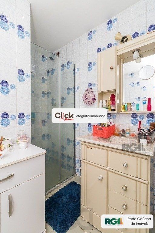 Apartamento 2 dormitórios, 83 m² de área privativa e 1 vaga(s) de garagem. Localizado na Rua/Av. Coronel Lucas De Oliveira, no bairro Petropolis em Porto Alegre. — foto 11