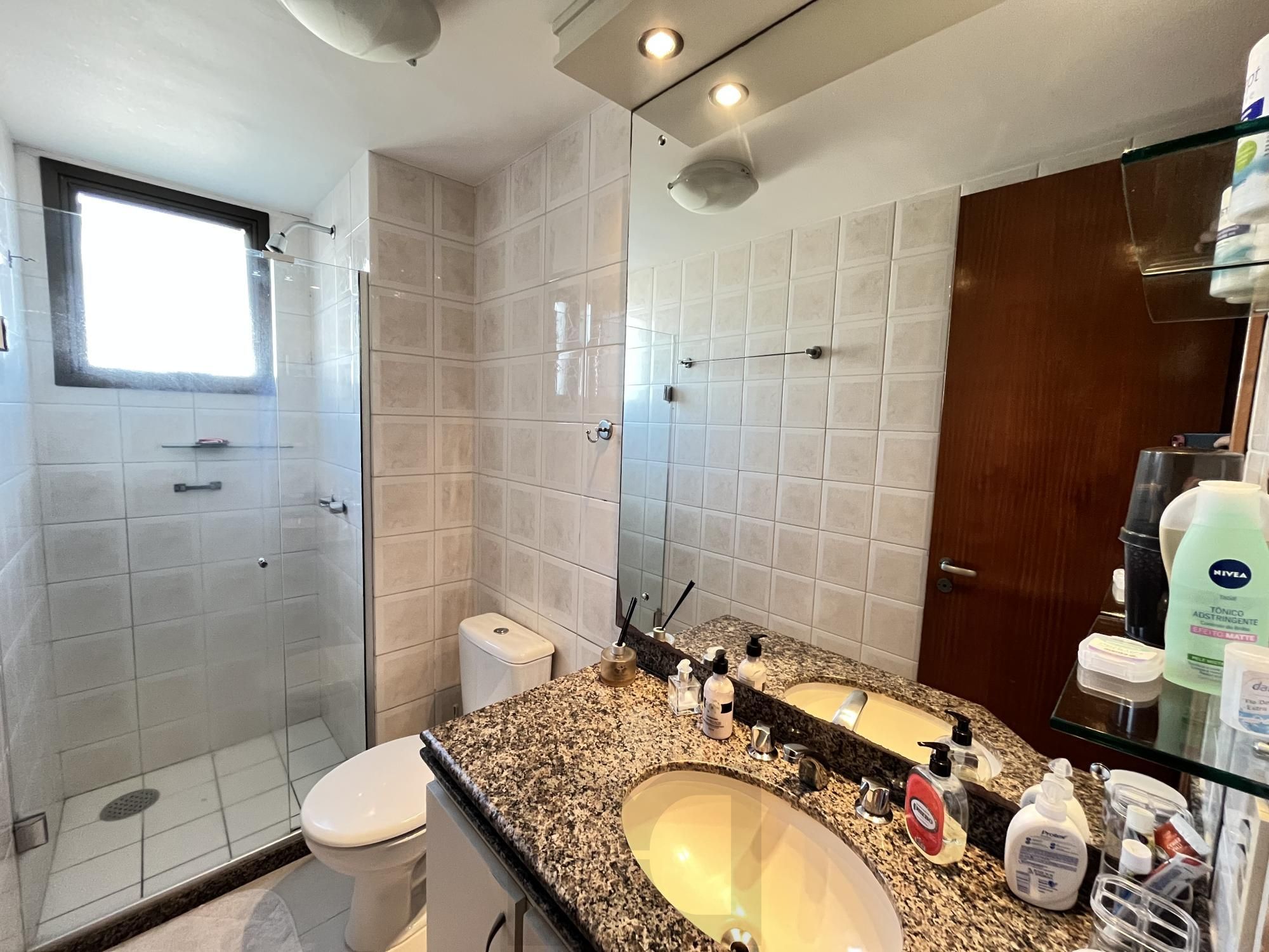 Cobertura de 3 quartos, suíte e 1 vaga de garagem no bairro Menino Deus — foto 25