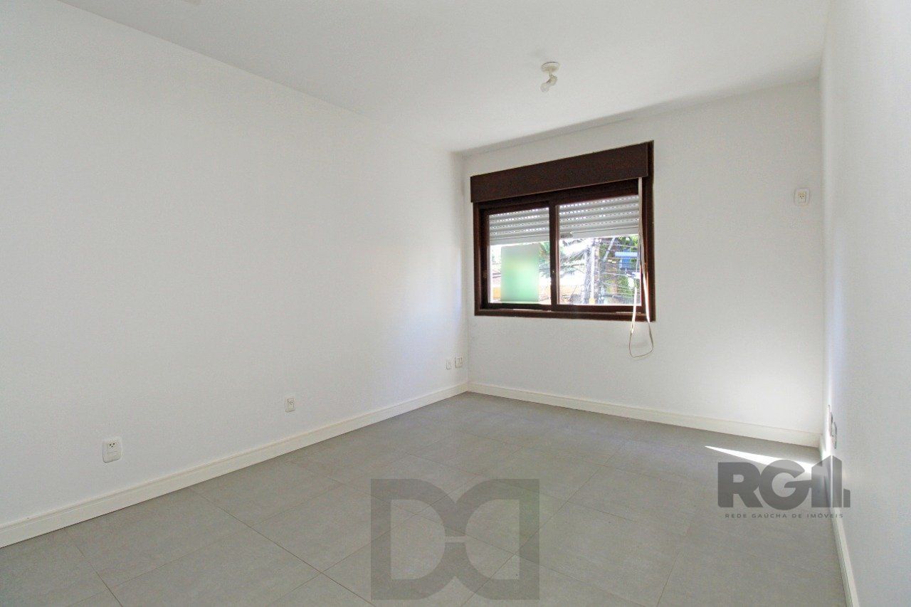 Apartamento de 2 dormitórios e 1 vaga de garagem no bairro Santana em PoA — foto 16