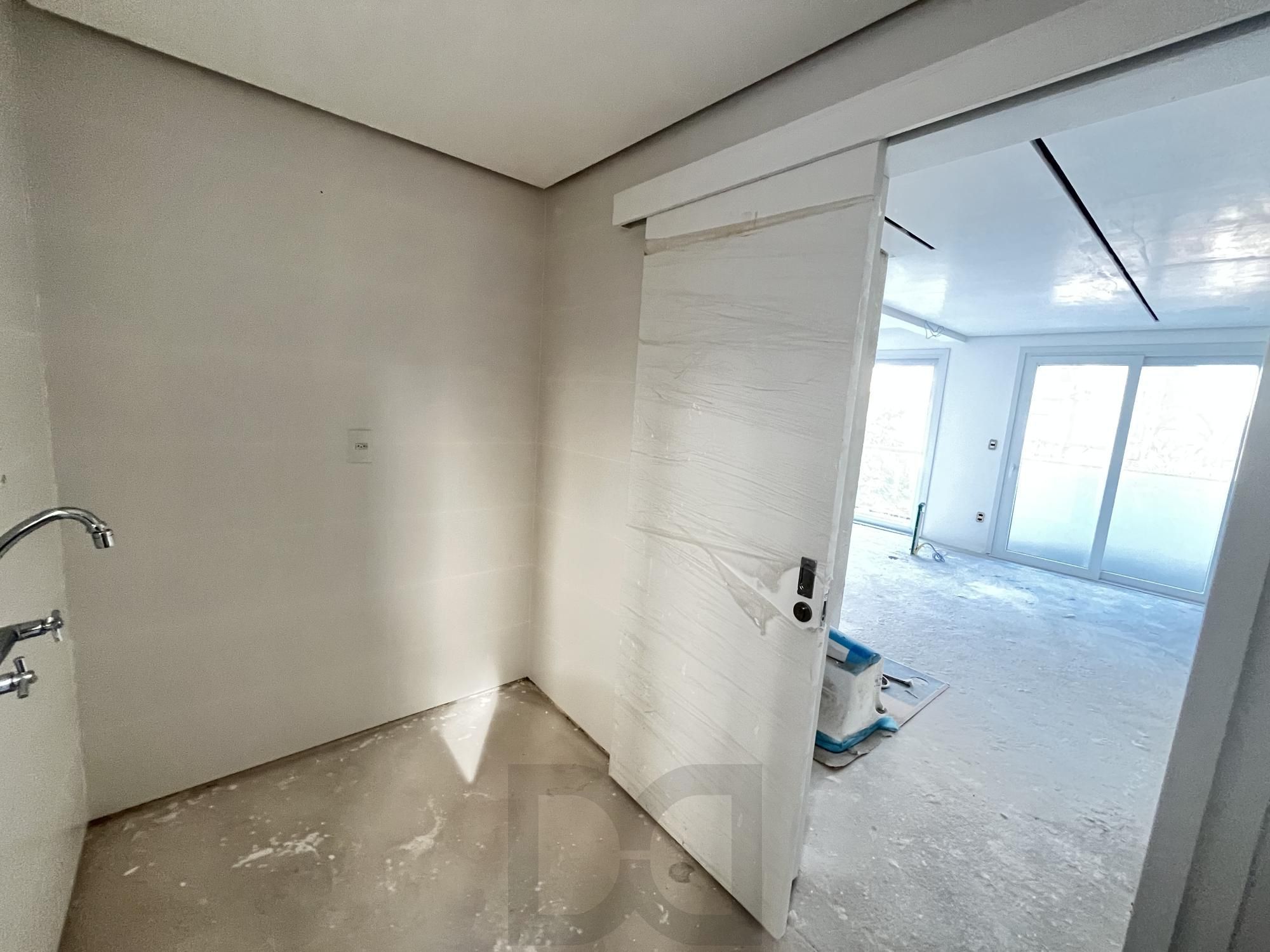 Apartamento com 3 suítes no bairro São João em Porto Alegre — foto 9