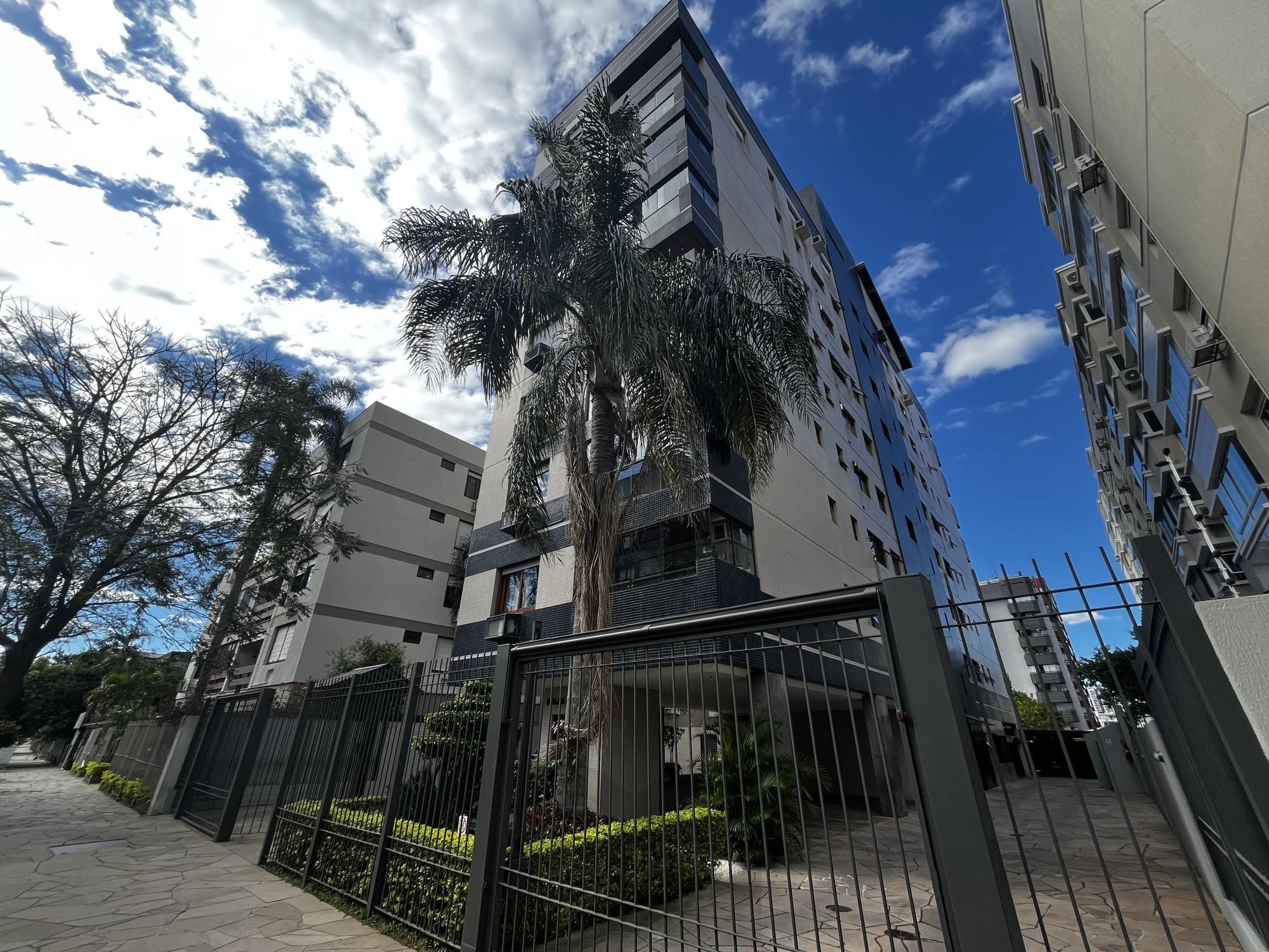 Cobertura com 3 suítes, gabinete, dependencia de empregada e 2 vagas Santana POA — foto 2