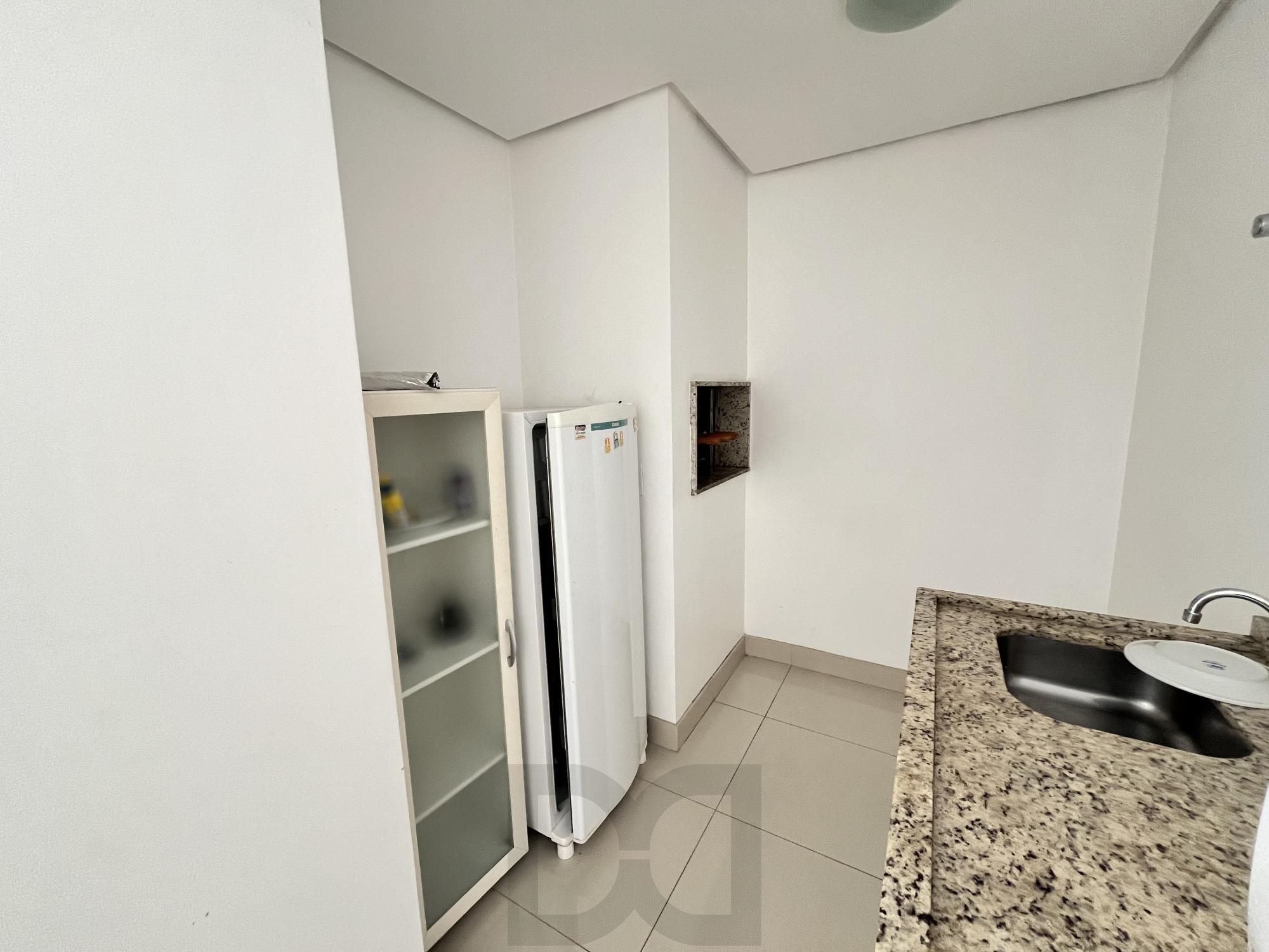 Apartamento de dois quartos, suíte e uma vaga de garagem no bairro Petrópolis — foto 19